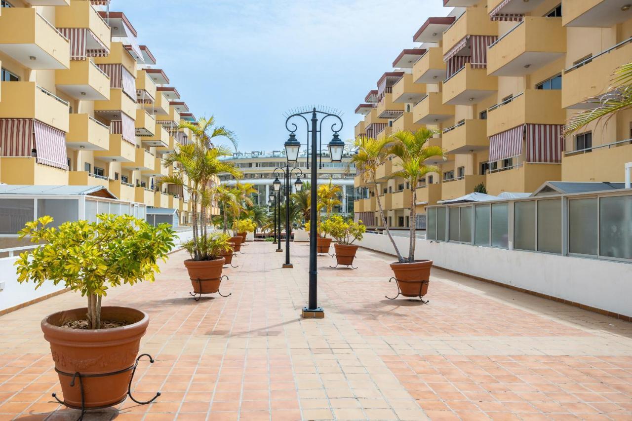 Family Home Near Ocean Los Cristianos Lovetenerife Arona  Bagian luar foto